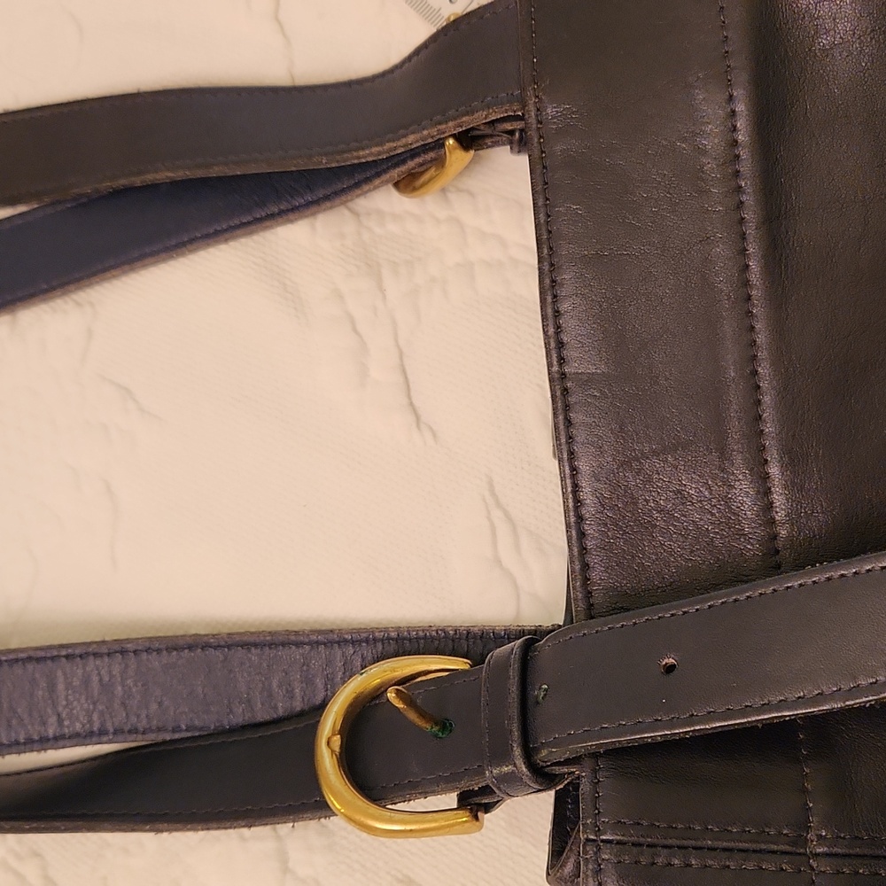 Coach Dark Navy Leather Shoulder Bag with Gold Accents - Picture 5 of 9